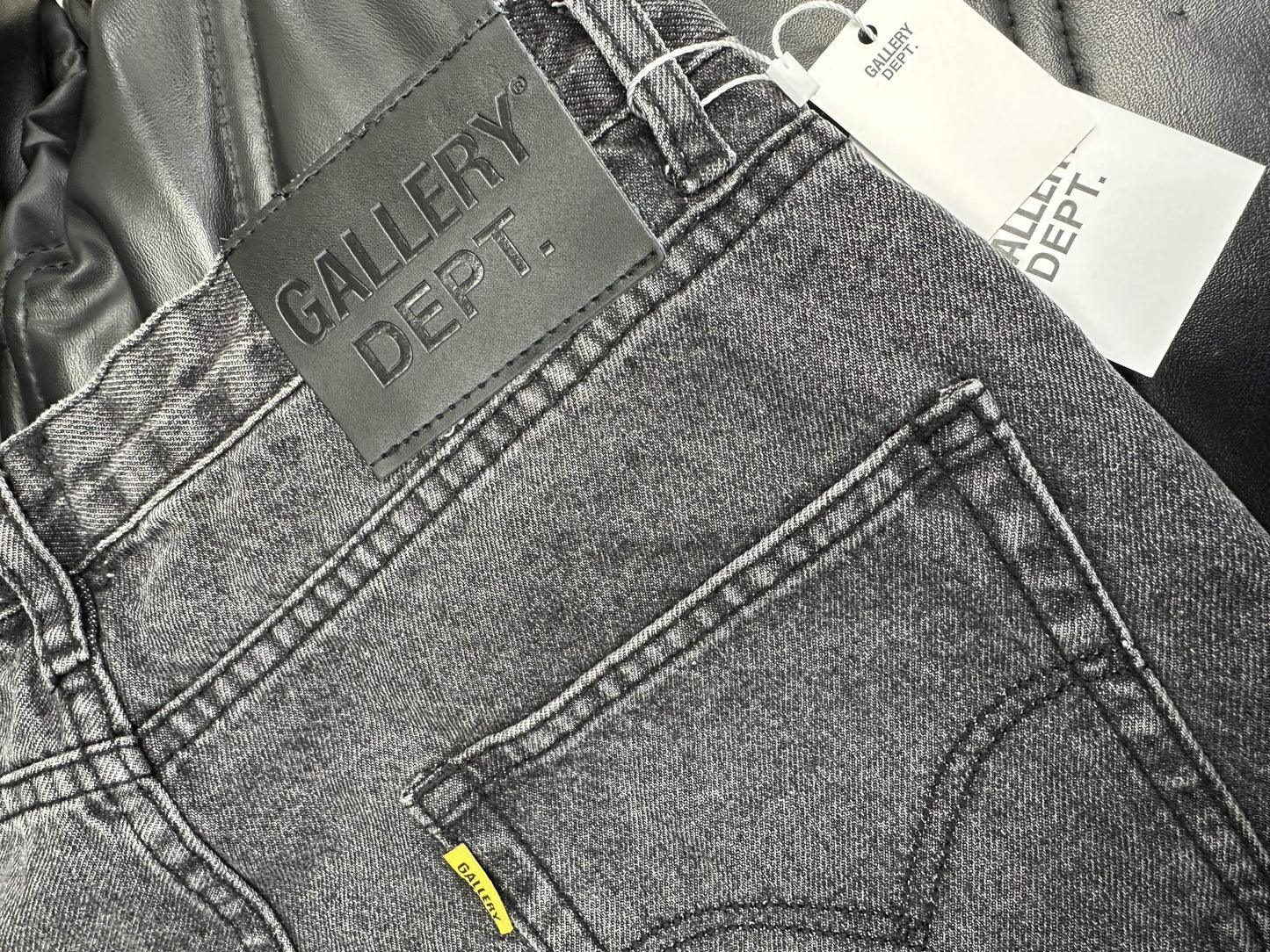 Chrome Hearts Jeans 8102